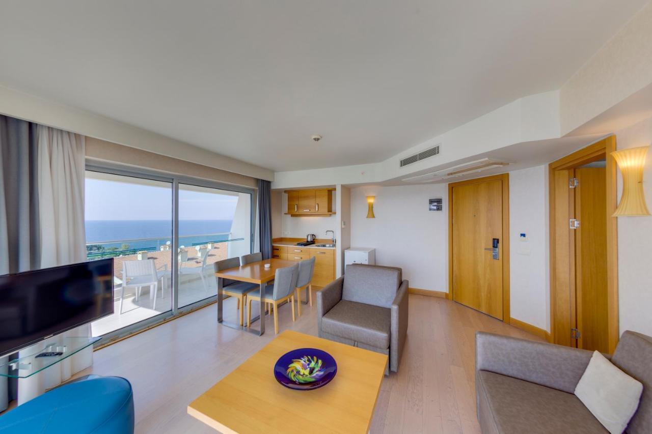 Suite with Sea View