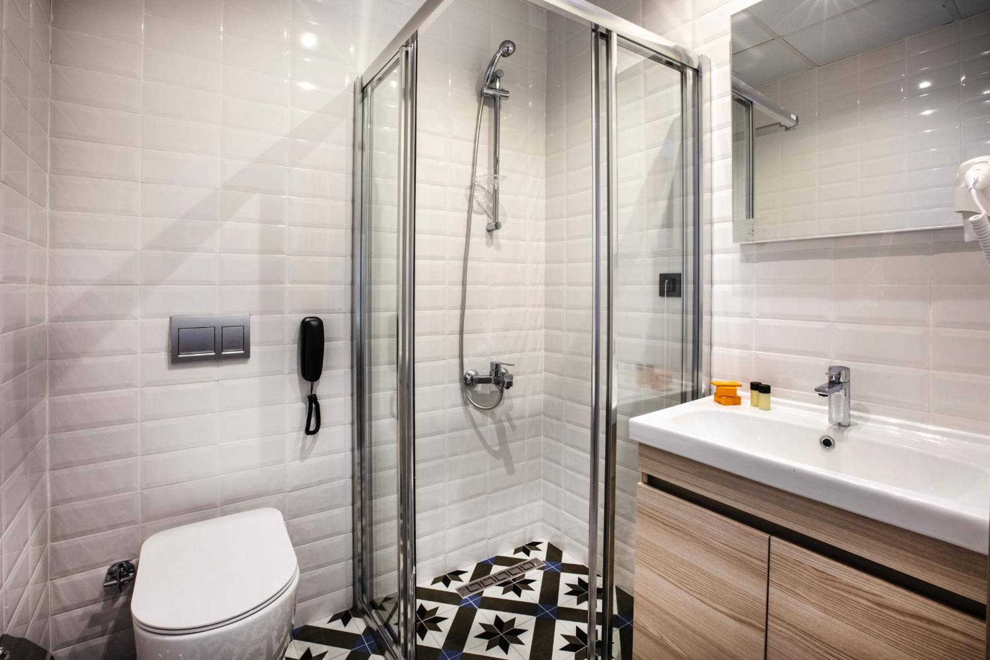 Standard Single Room,1284129424:JPEG