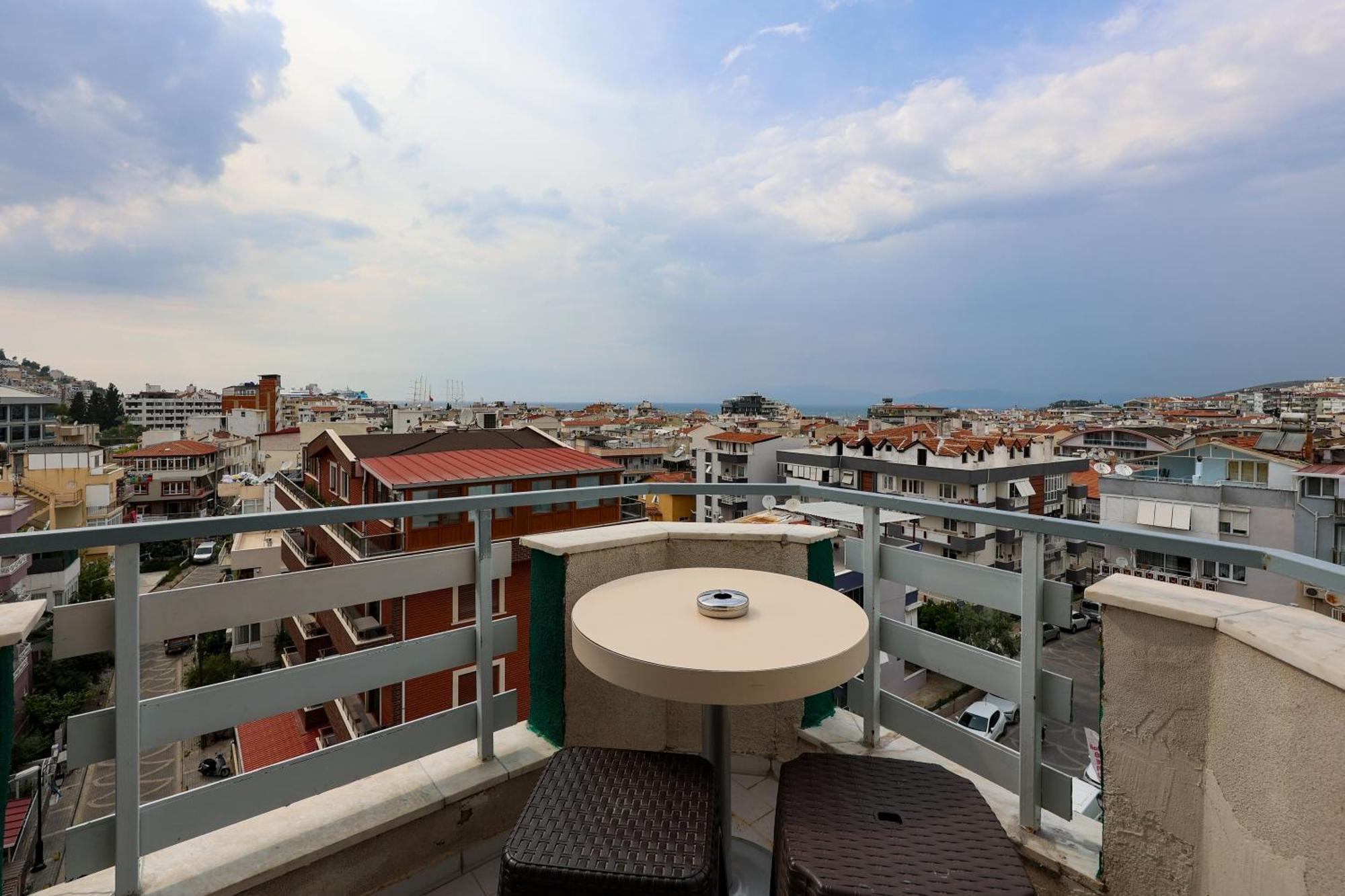 Twin Room with City View