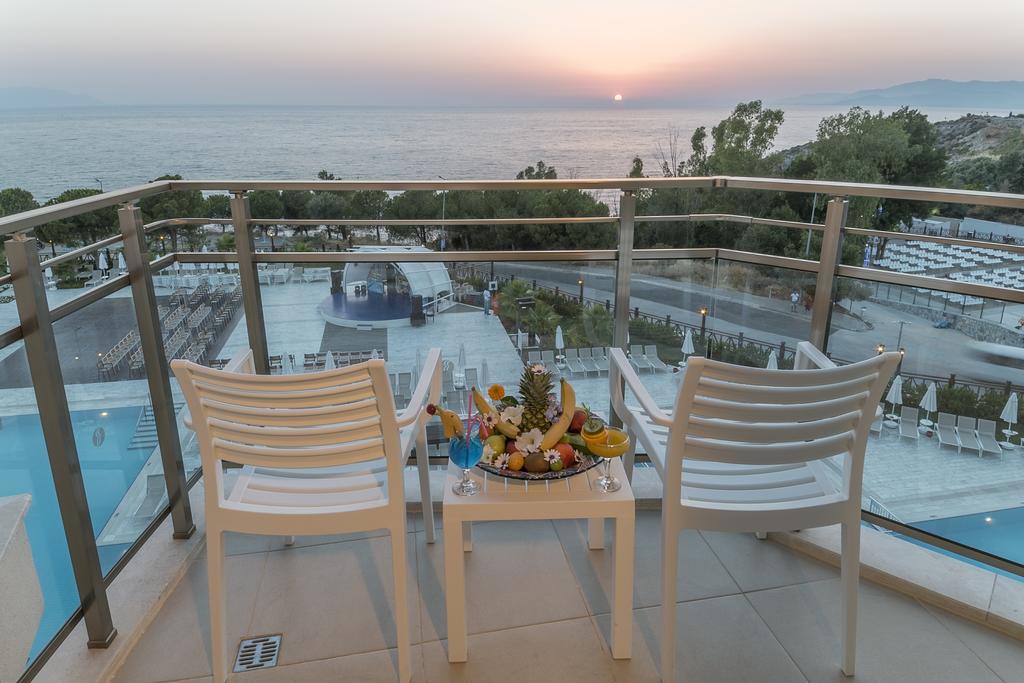Superior Double Room with Sea View