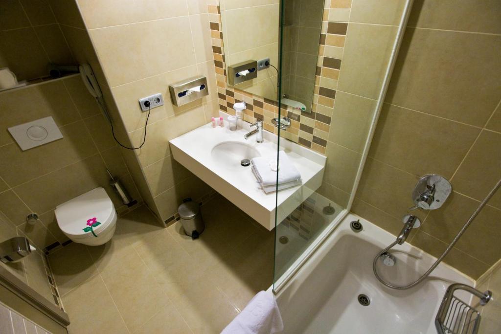 Standard Triple Room,65033857:JPEG
