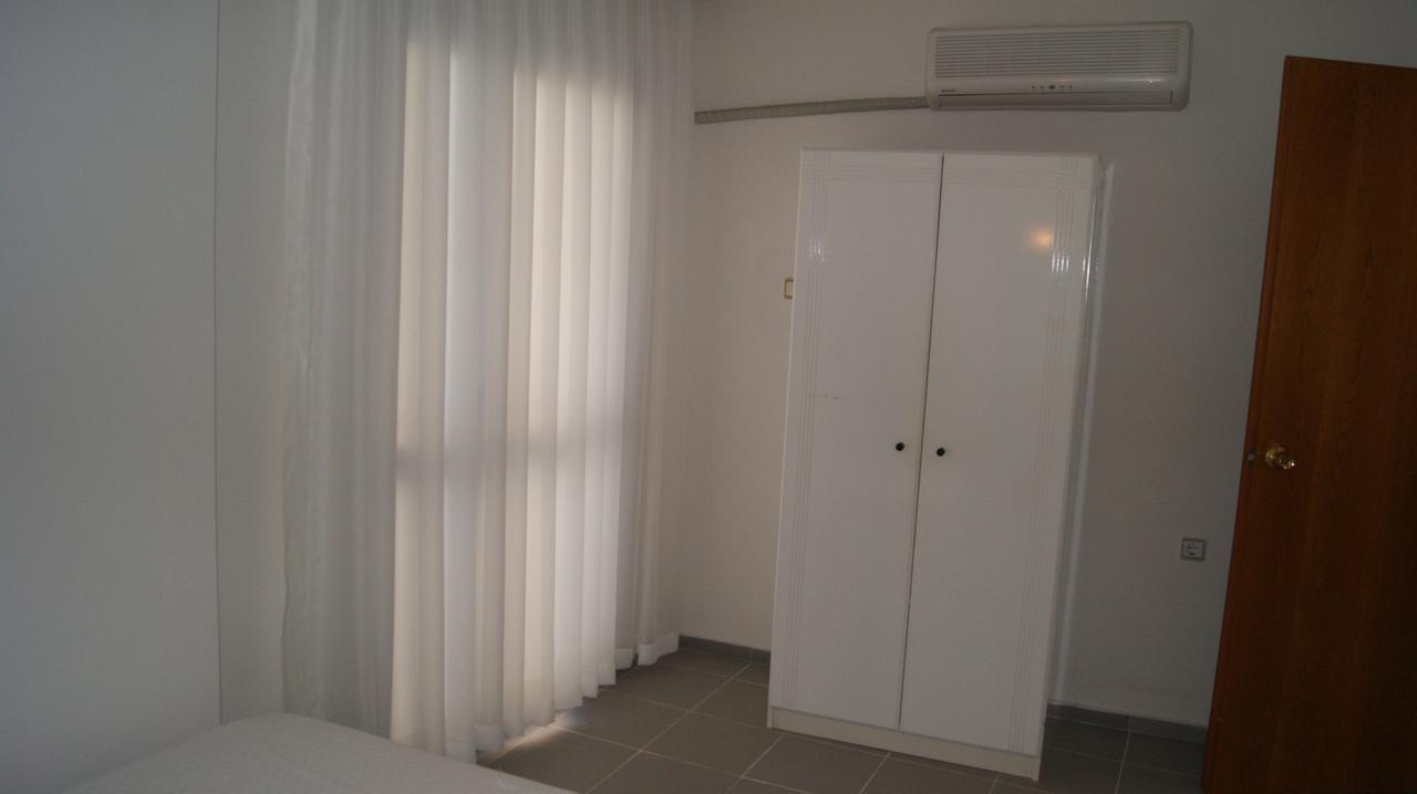 Family Room Private Bathroom