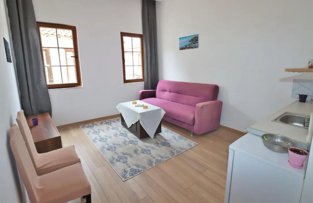 Feine Wohnung Mitten Im Zentrum-1