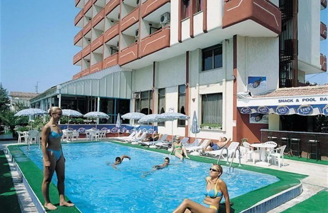 Minay Hotel Plus-1