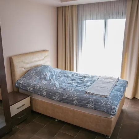 Alzuharia 5+1 Oezel Havuzlu Private Villa-3