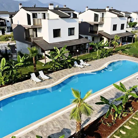 Muhtesem Triplex Esyali Villa-2