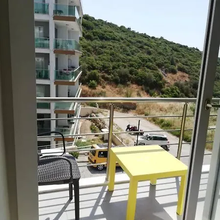 Plaja Ve Kusadasi Merkeze Aracla 8 Dakika 1+1-2