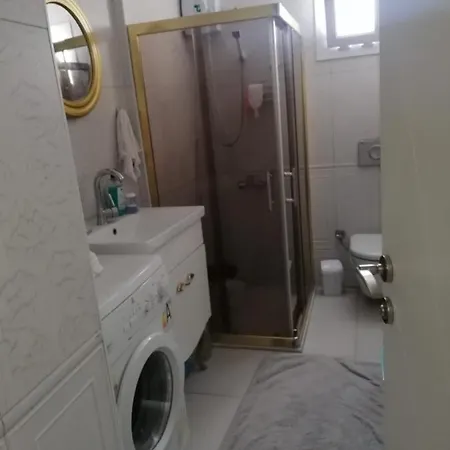 Plaja Ve Kusadasi Merkeze Aracla 8 Dakika 1+1-3