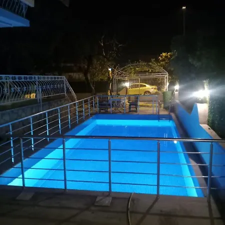 Ozel Havuzlu Villa-3