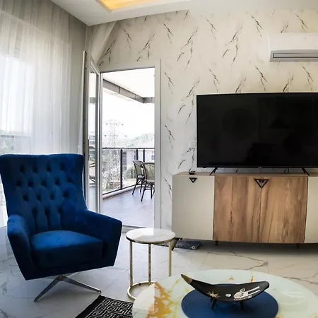 Luxurious 2Br! Netflix & Kitchen - 5 Min From Beach-2