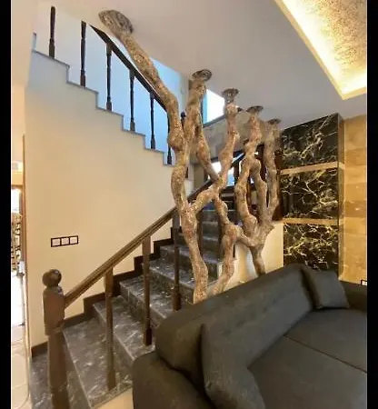 Oezel Havuzlu Villa-3