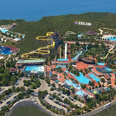 In Kusadasi Center, Walking Distance To Everywhere-2