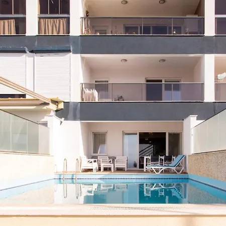 Spacious Perfect Flat With Private Pool-2
