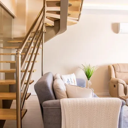 Spacious Perfect Flat With Private Pool-3