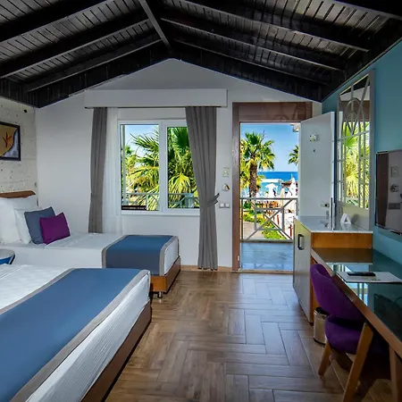 Risus Beach Resort Hotel-2