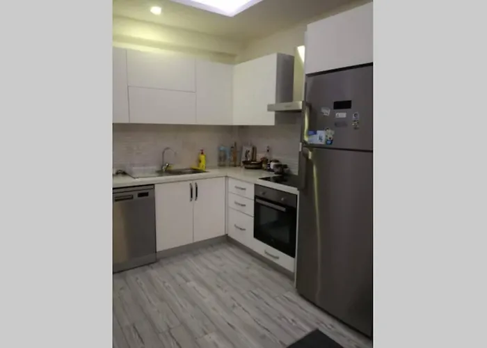 Appartement Plajin Dibinde 1+1 Esyali Haftalik - Sezonluk à Kusadası acceptant les animaux